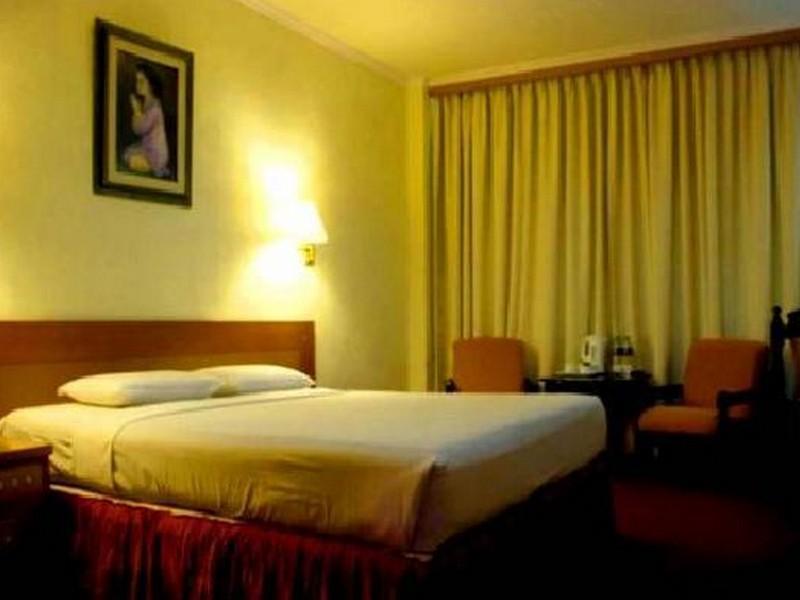 Bumi Asih Jaya Hotel 2*