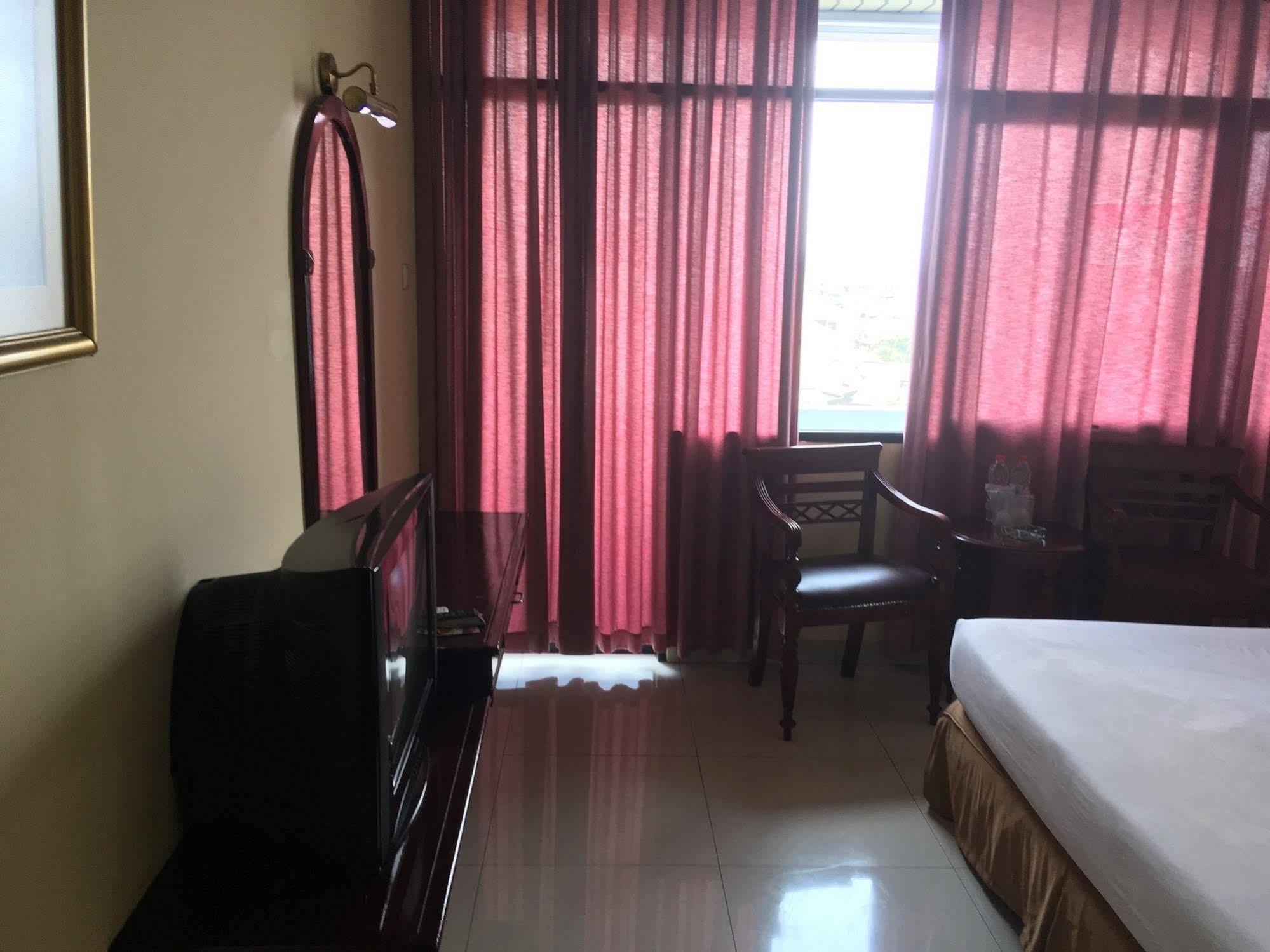 Bumi Asih Jaya Hotel 2*